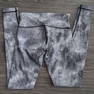 Lululemon print wunder under pants 4